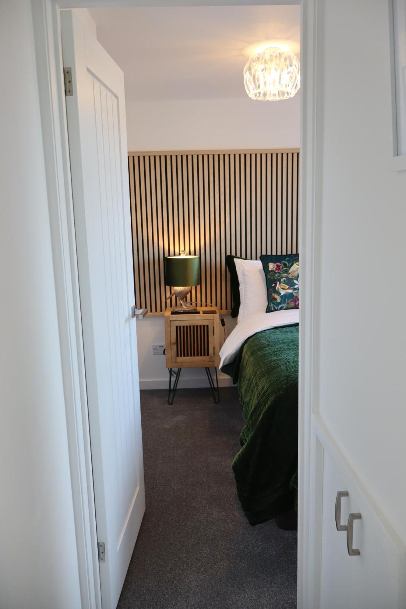 The Hideaway: Coastal Apartment with Beach Access Lymington Exterior photo